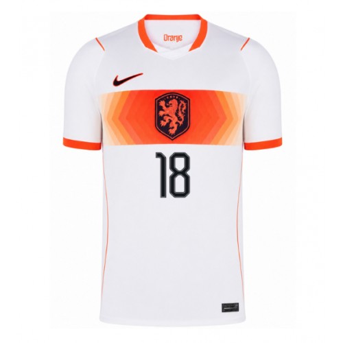 Nederländerna Donyell Malen #18 Replika Bortatröja VM 2026 Kortärmad
